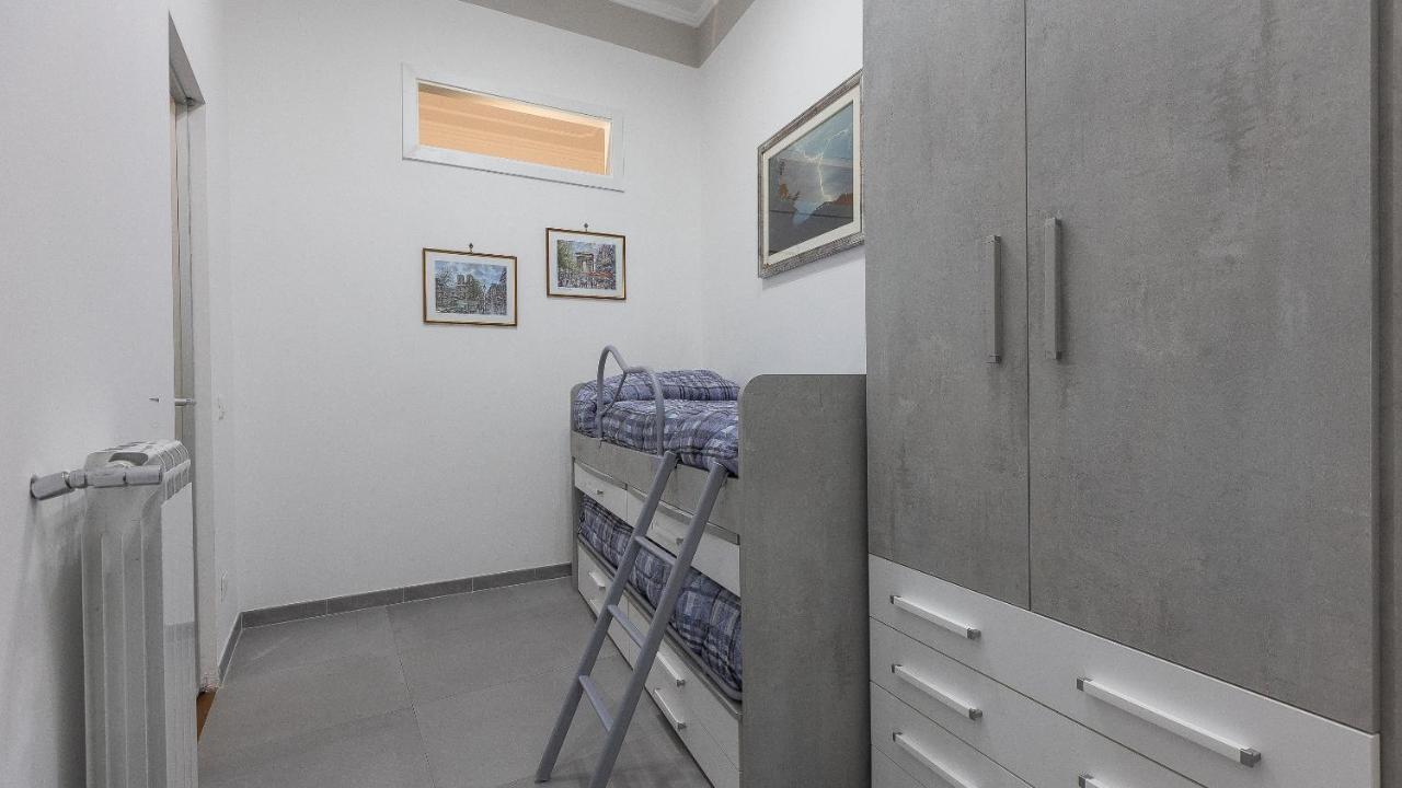Gregoriana Luxury Rental In Rome Exterior photo