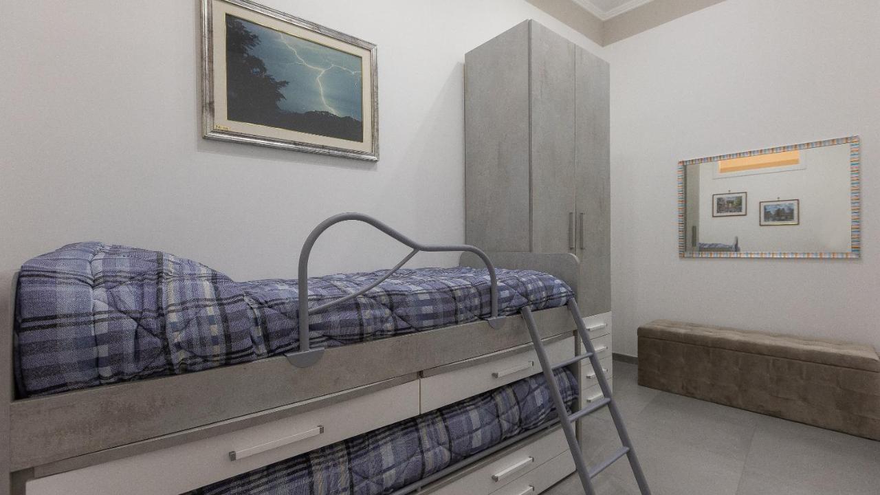 Gregoriana Luxury Rental In Rome Exterior photo