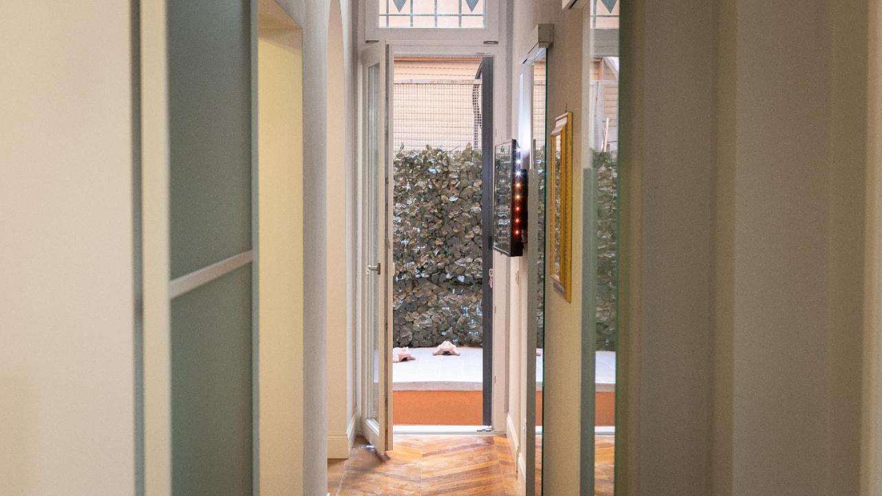 Gregoriana Luxury Rental In Rome Exterior photo