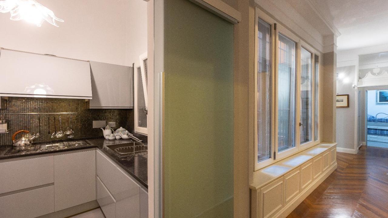 Gregoriana Luxury Rental In Rome Exterior photo